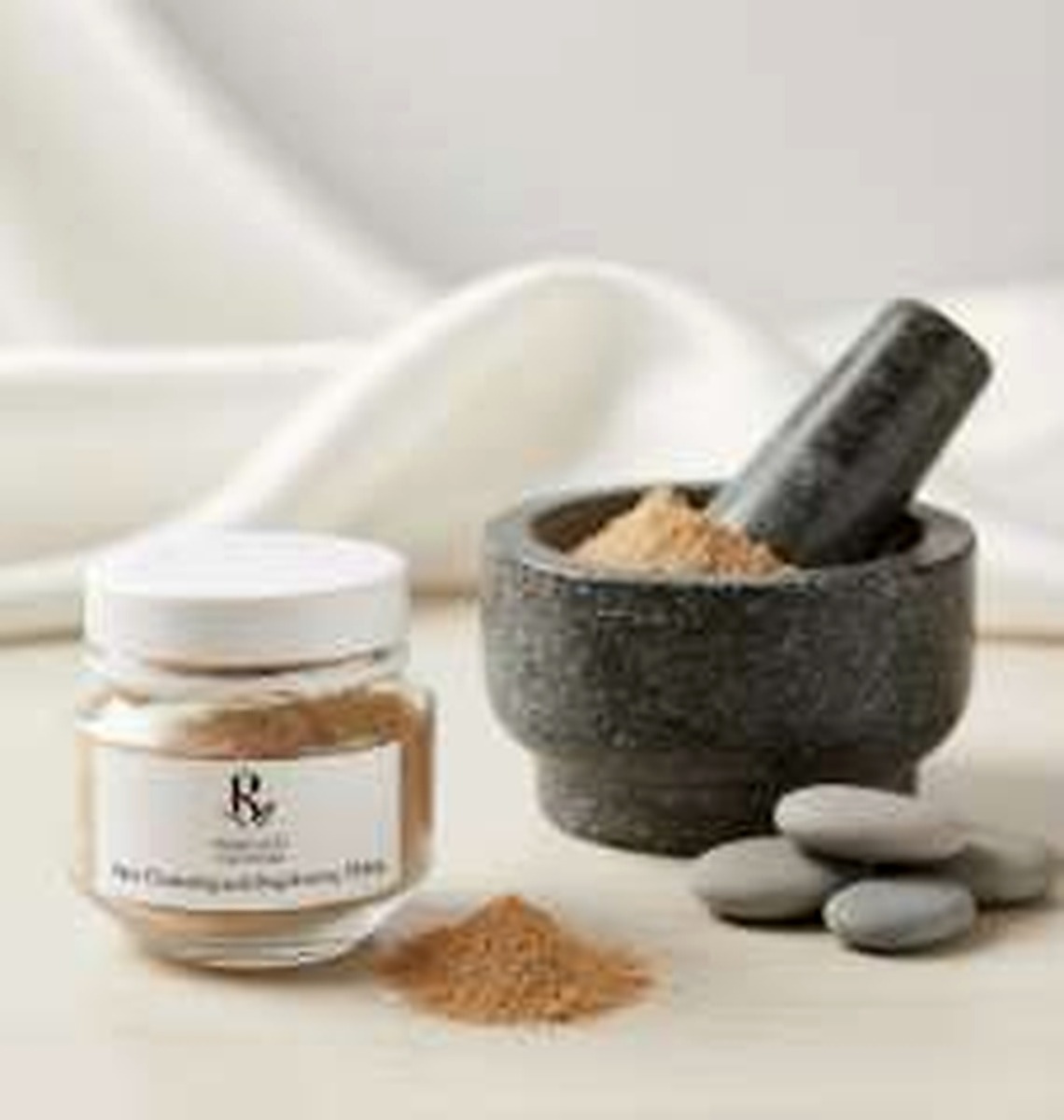 Face Cleansing and Brightening Ubtan - 100 gm